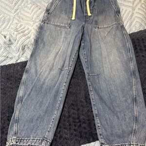 GAP Women's Faded Blue Relaxed Denim Barrel Jeans with White Drawstring